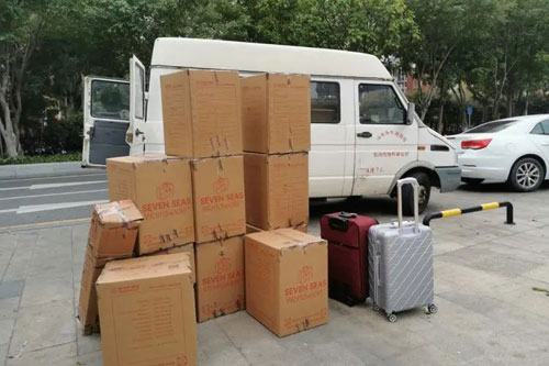 贺兰行李托运公司
